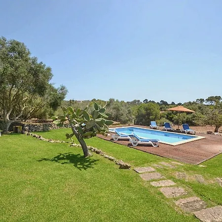 Gemuetlich Eingerichtetes Mit Pool In Der Naehe Von Porto Cristo Holiday home *